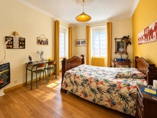 MERDRIGNAC (22) – Élégante maison de maître avec 7 chambres, véranda, dépendances et parc arboré de plus de 2 700 m²
