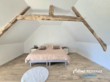 Farmhouse close to shops – 6 rooms – 145m² living space – 539m² of land 