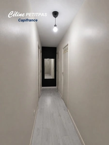 Maison à vendre de plain-pied de 92 m² – 4 pièces – Terrain de 657 m² – Saint-Maugan