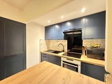 🏡 À vendre :Beau 2 pièces en rez-de-jardin, parking et cave – Antibes