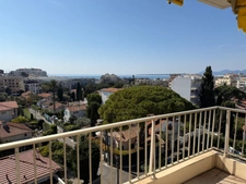 ✨ Exceptional - 2-bedroom apartment - Panoramic sea view - Parking and cellar - Juan-les-Pins