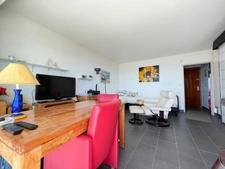 🌊Appartement T1 Golfe-Juan vue mer spectaculaire, grande terrasse, garage fermé