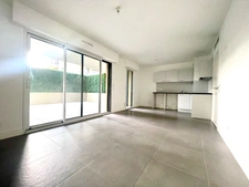  ✨ 2-room apartment with garden, large terrace and parking – Luxury residence with swimming pool – Antibes