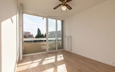 Antibes – Beau 3 pièces traversant rénové avec terrasse, parking et cave – Résidence Le Saint Jean