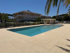 Antibes Val Claret – Superb 2-room apartment facing south with terrace in a residence with swimming pool
