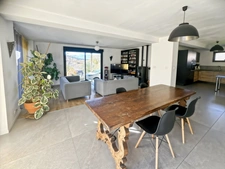 Exclusivité Grange rénovée 5 chambres  156m2 habitables sur 630m2 de terrain 