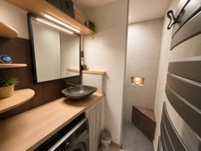 Local commercial avec vitrine et appartement T3 – Bien rare à usage mixte