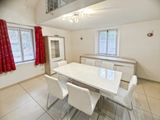 Maison rénovée 6 pièces sous sol total piscine 