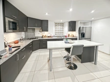 Maison rénovée 6 pièces sous sol total piscine 