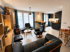 Local commercial avec vitrine et appartement T3 – Bien rare à usage mixte