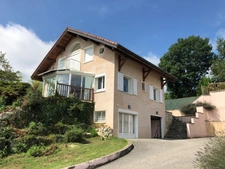 Maison à louer 6 pièces  ()