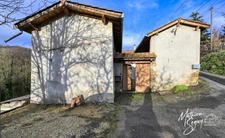 Small farmhouse P3 on 1860m² + 2 ha of agricultural land.
