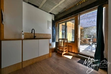 Ferme P7 en campagne à finir de rénover sur un ensemble de 2200 m² de parcelles vendre à THURINS (69)