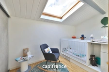 *** TROP TARD SOUS COMPROMIS ***  🏡 Duplex 137 m² style maison avec jardin, garage et atelier — Soucieu-en-Jarrest (69) ✨