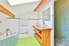 🏡 Rare sur le secteur ! Authentique maison en pierre avec vue panoramique, jardin, dépendances et aucun vis-à-vis : un véritable coup de cœur à découvrir à Sainte-Catherine.