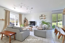 *** TROP TARD SOUS COMPROMIS ***  Coup de cœur assuré : Maison 135 m² avec jardin, garage double et suite parentale — Sainte-Catherine (69)