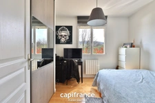 *** TROP TARD SOUS COMPROMIS ***  Coup de cœur assuré : Maison 135 m² avec jardin, garage double et suite parentale — Sainte-Catherine (69)