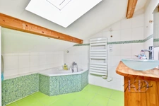 🏡 Rare sur le secteur ! Authentique maison en pierre avec vue panoramique, jardin, dépendances et aucun vis-à-vis : un véritable coup de cœur à découvrir à Sainte-Catherine.