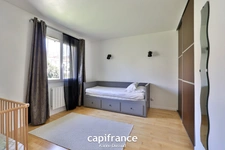*** TROP TARD SOUS COMPROMIS ***  Coup de cœur assuré : Maison 135 m² avec jardin, garage double et suite parentale — Sainte-Catherine (69)