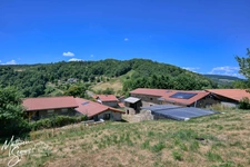 Ferme P7 en campagne à finir de rénover sur un ensemble de 2200 m² de parcelles vendre à THURINS (69)