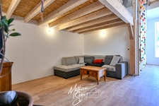 Ferme P7 en campagne à finir de rénover sur un ensemble de 2200 m² de parcelles vendre à THURINS (69)