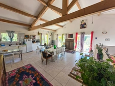 🎨 Rare ! Villa d'architecte sans vis-à-vis : Séjour XXL, atelier de 30 m² et vue à 180° sur 3300 m² de nature.