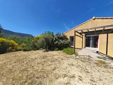 🎨 Rare ! Villa d'architecte sans vis-à-vis : Séjour XXL, atelier de 30 m² et vue à 180° sur 3300 m² de nature.