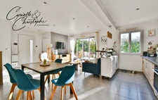 Hérault department (34), for sale in SAINT-ANDRE DE SANGONIS, modern 4-bedroom villa of 86m² on 300m² of land with a covered terrace under a pergola and above-ground swimming pool