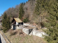 Chalet de village à rénover - Un beau projet au cœur des Bauges -
