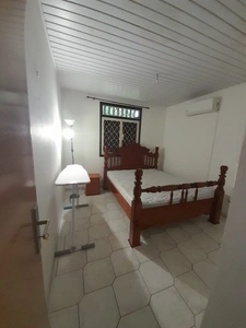 Maison avec travaux à vendre: 4 pièces  (973)
