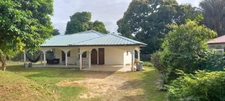 Maison avec travaux à vendre: 4 pièces  (973)