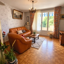 Appartement T3 avec balcon et cave – Entrée de Lons-le-Saunier