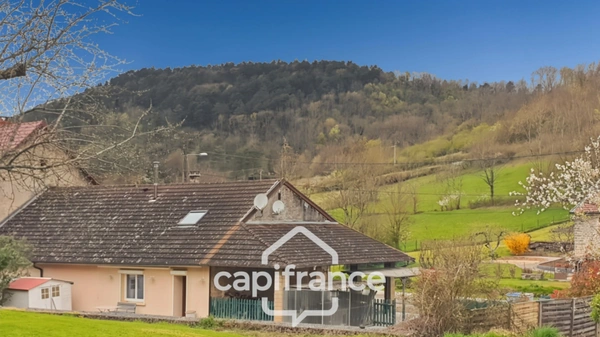 Charmante maison en pierres de 6 pièces.