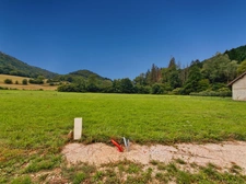 Beau terrain plat