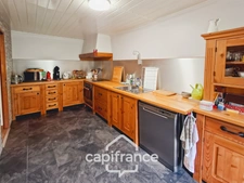 Charmante maison en pierres de 6 pièces.