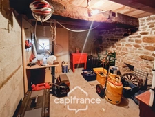 Charmante maison en pierres de 6 pièces.