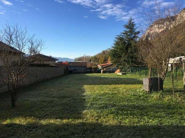 Terrain à vendre  LUMBIN (38)