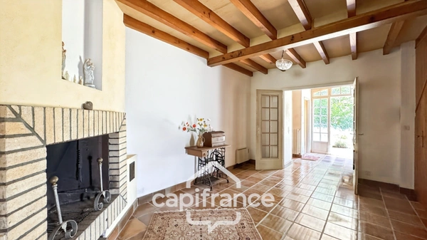 MAISON DE MAÎTRE DE CARACTÈRE SUR 6HA DE TERRAIN
