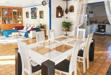 TOWNHOUSE WITH OUTBUILDINGS – EXCLUSIVE LISTING