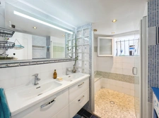 TOWNHOUSE WITH OUTBUILDINGS – EXCLUSIVE LISTING