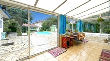 TOWNHOUSE WITH OUTBUILDINGS – EXCLUSIVE LISTING