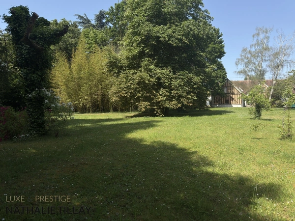 Orléans  Maison de charme et de caractère, à vendre, 227m² habitables, parc de 3755 m²