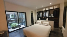 Orleans hyper centre, appartement loft à vendre. Patio interieur. Terrasse a ciel ouvert , salle de sport , garage. Unique.