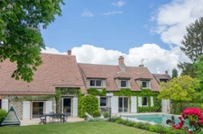 Propriete à vendre, GIDY  proche Orleans , piscine et parc