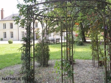 Chateau , propriete à St Jean de Braye, à vendre, Orléans est, parc et dependances.