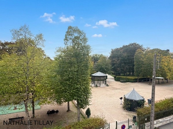 Orleans, face parc Pasteur, à vendre bel appartement de 171m², ascenseur et garage