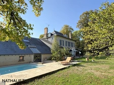 Saint-Jean-le-Blanc, near Orleans, for sale, 19th-century manor house of 423 m² of living space, with swimming pool, wooded grounds of 4,655 m²  