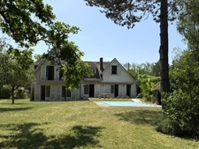 Orléans limite Olivet, proche bord Loiret , à vendre maison avec jardin