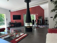 La chapelle St Mesmin, near Orleans, architect's house of 200 m² for sale, swimming pool, open view of the woods, land 1700 m²