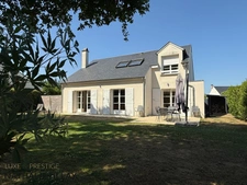 Ardon , golf de Limère, Maison à vendre avec jardin, environnement calme et boisé, proche Orleans